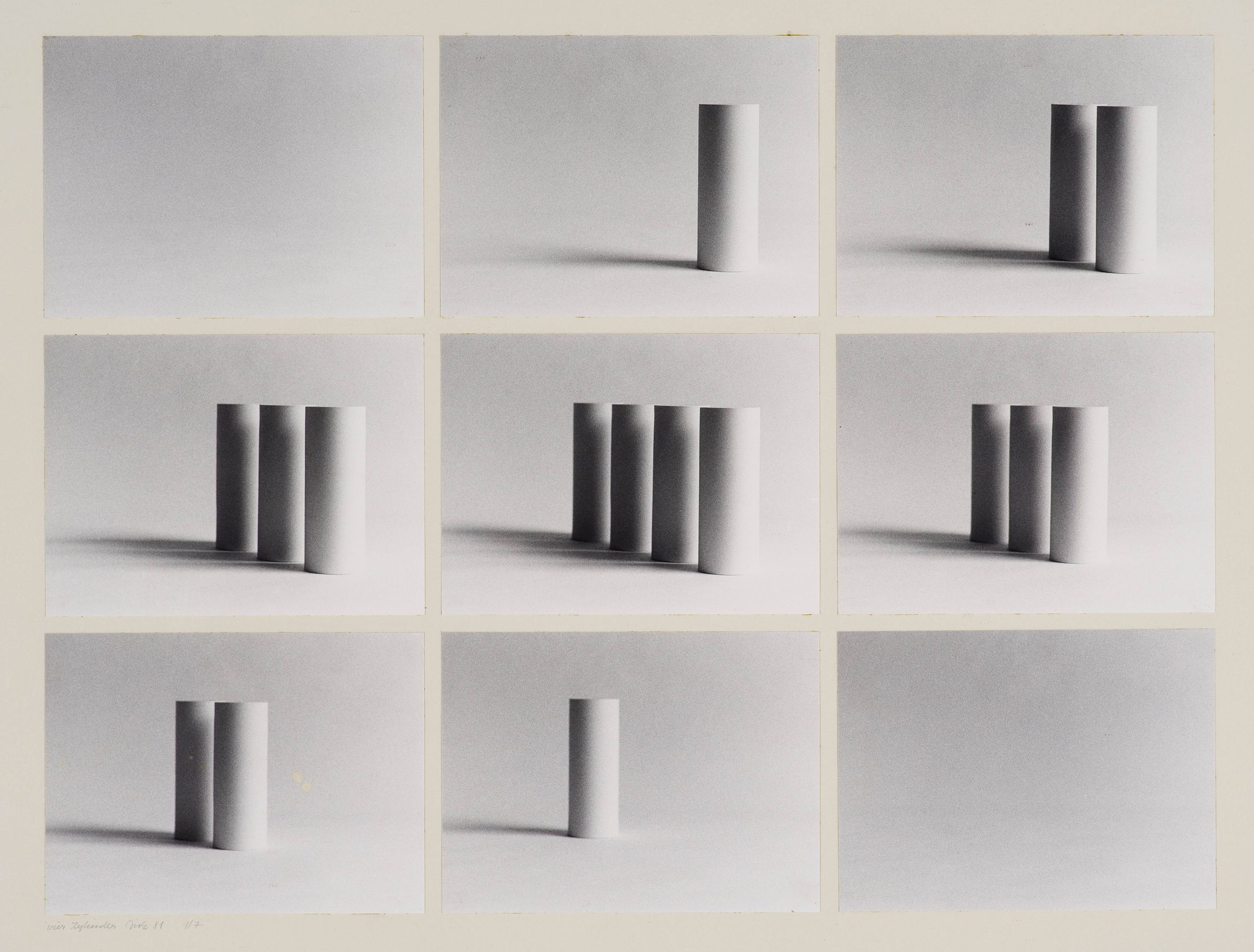 Inge Dick, Zylinder, 1981, Fotografie, 9 x 17,5 x 24 cm.